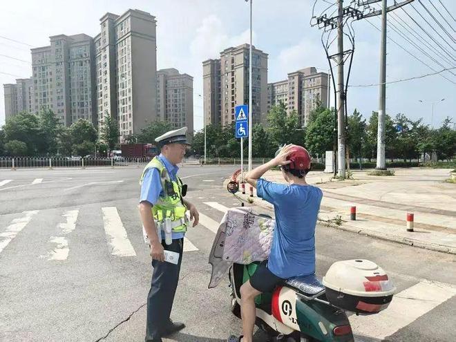 “炎”值爆表 “汗”卫平安